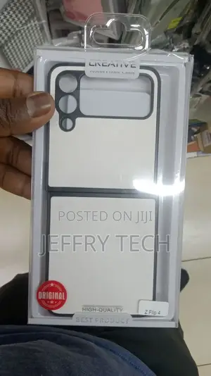 Samsung Galaxy Z Flip 4 Carbon Fiber Textured Case White