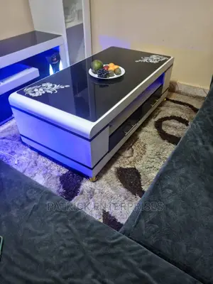 Morden Wooden Coffee Table