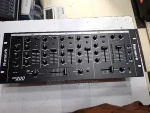 Numark CM 200 DJ Mixer