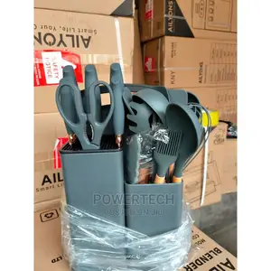 19 PCS Silicone Spoon Set With Knives/Cutting Board