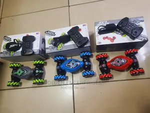 RC Stunt Car With Hand Gesture Control and Controller