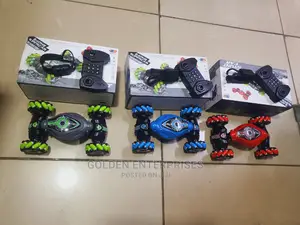 RC Stunt Car With Hand Gesture Control and Controller
