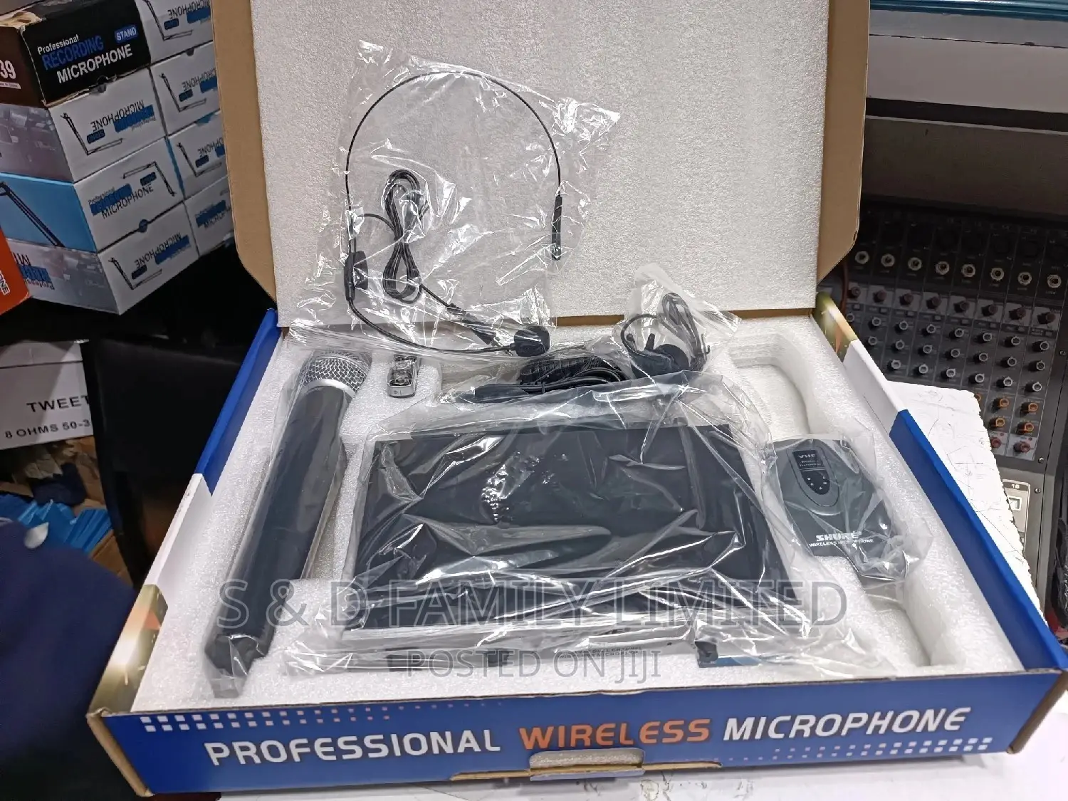 Shure 3 in 1wireless Microphone