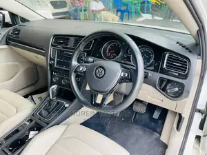Volkswagen Golf 2016 White