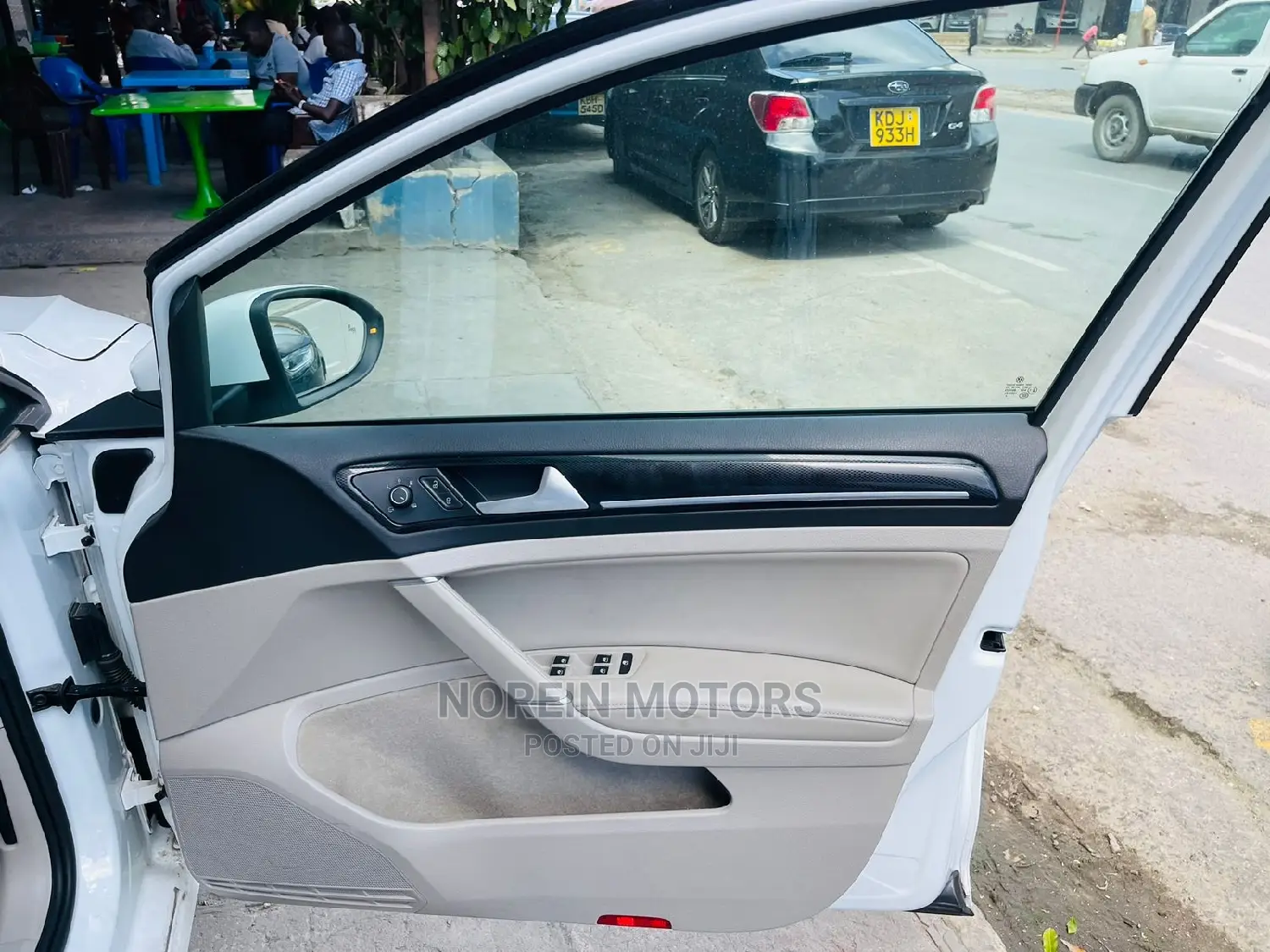 Volkswagen Golf 2016 White