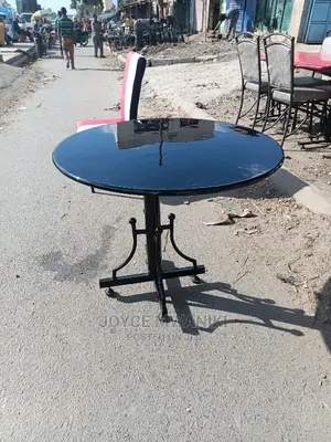 Black Round Restaurant Table 3ft Diameter