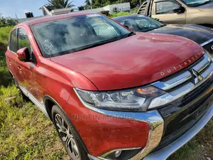 Mitsubishi Outlander 2017 Red