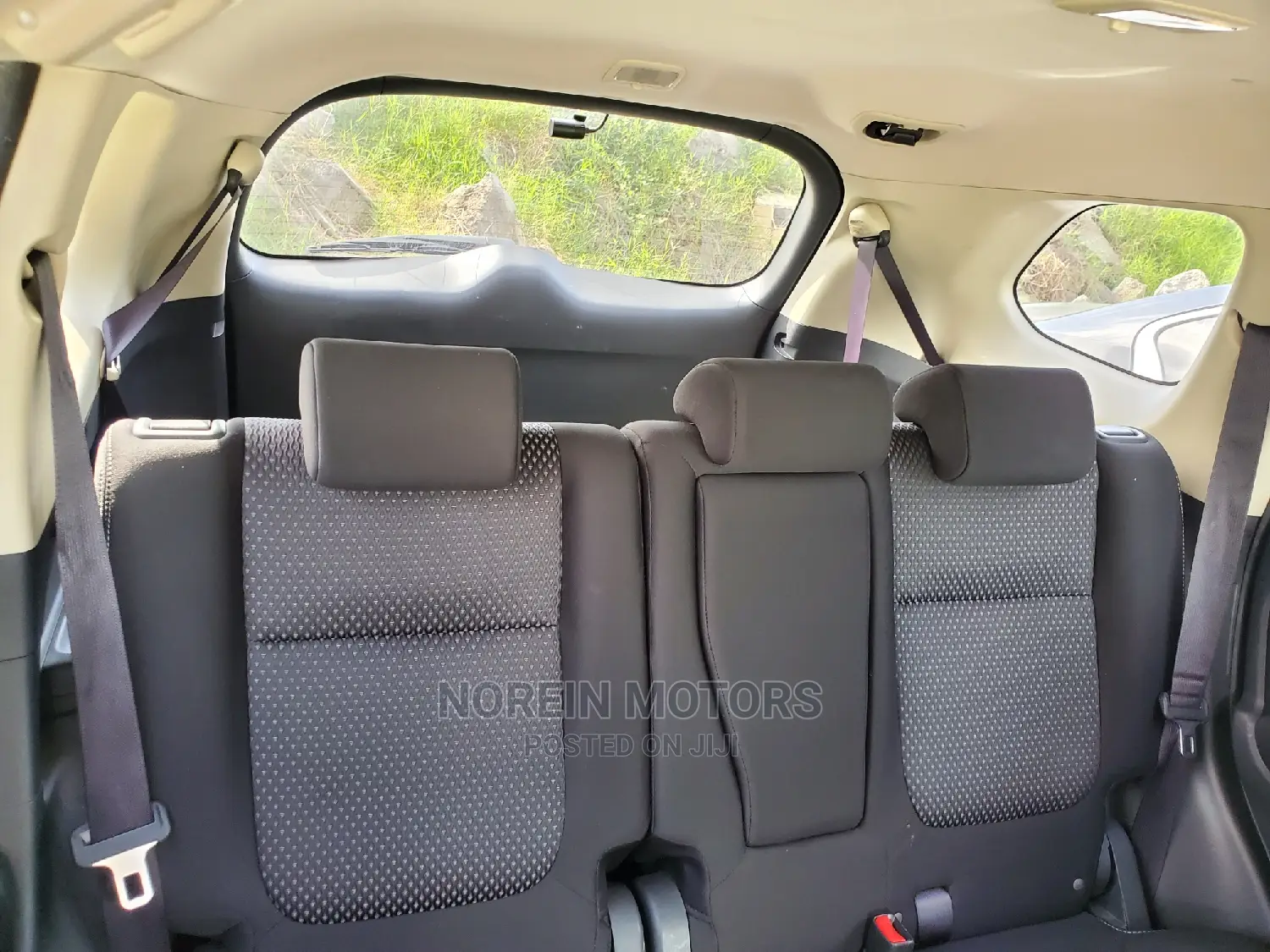 Mitsubishi Outlander 2017 Red