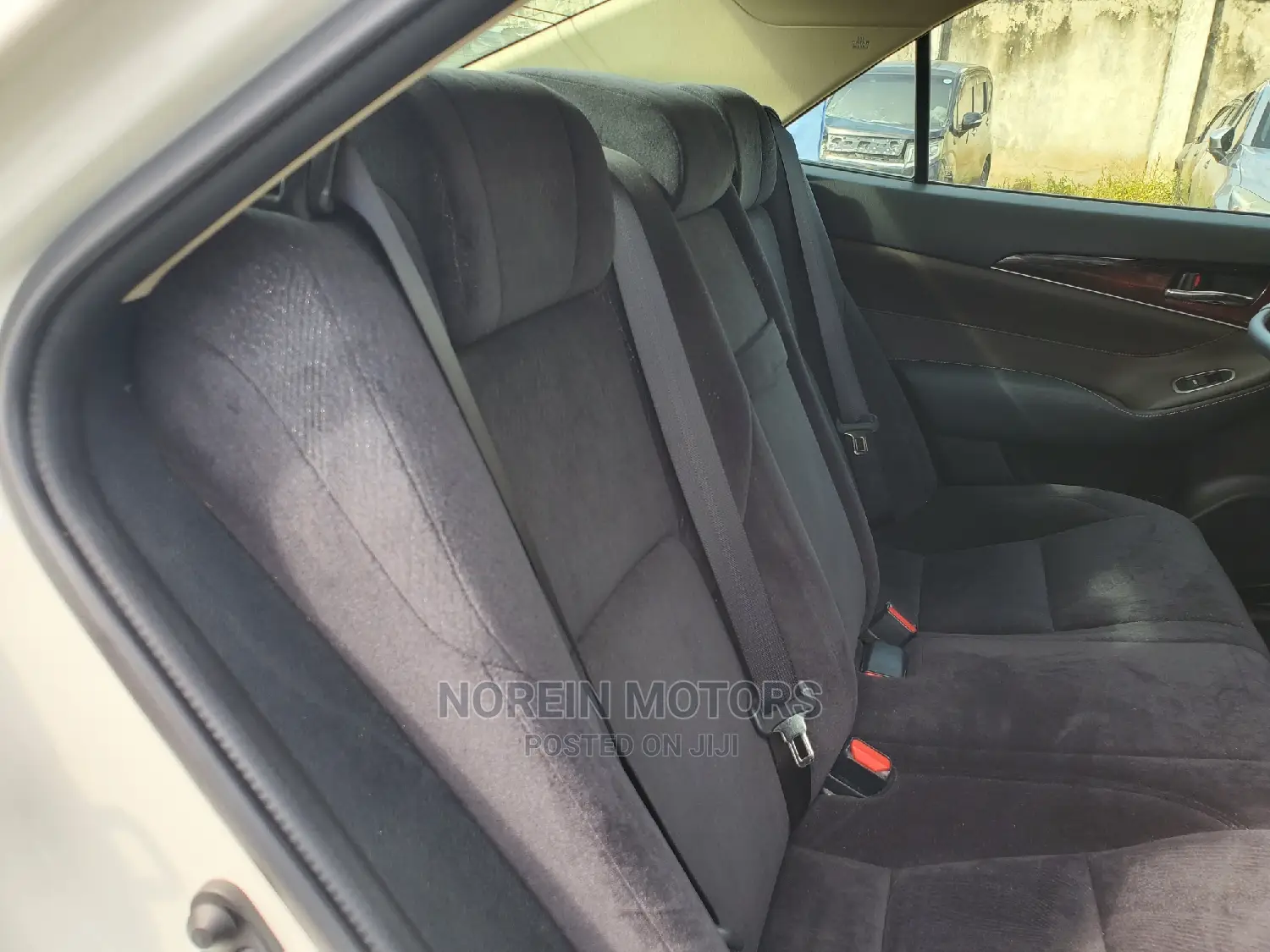 Toyota Crown 2016 Pearl