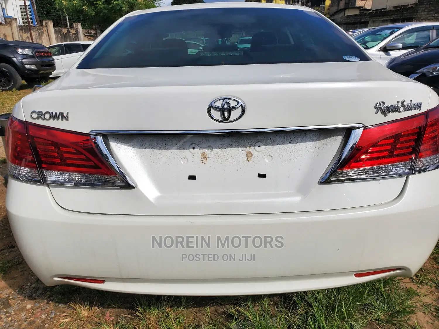 Toyota Crown 2016 Pearl