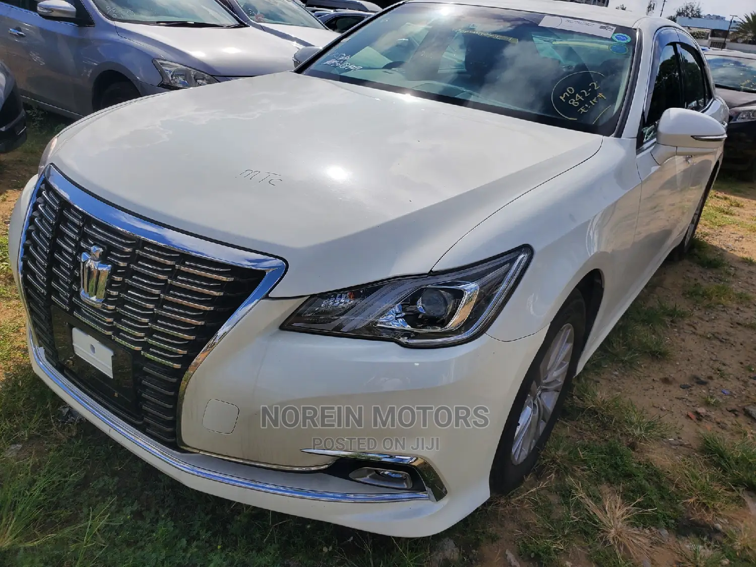 Toyota Crown 2016 Pearl