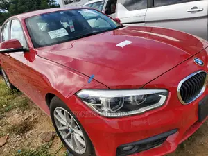 BMW 118i 2016 Red