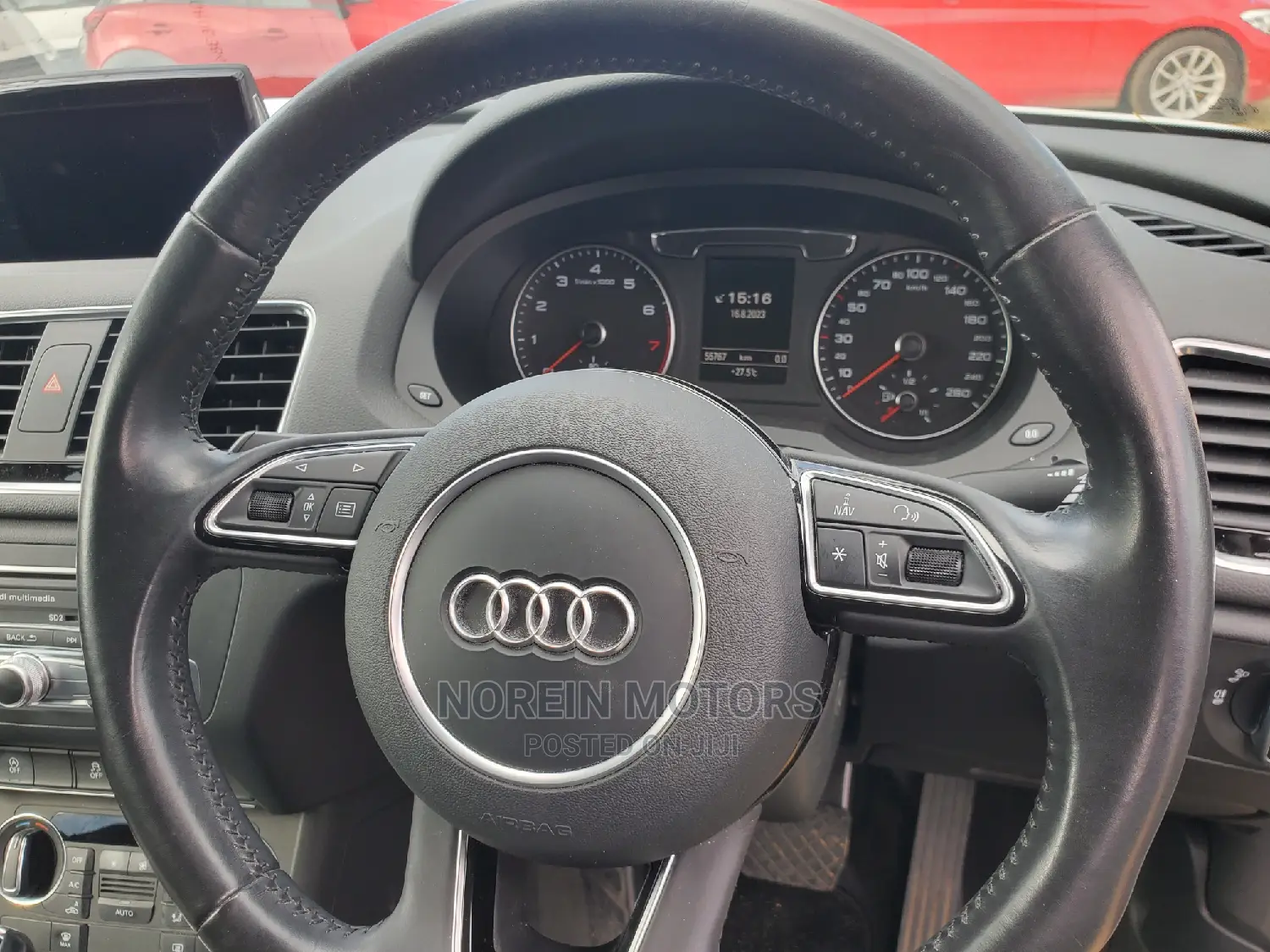Audi Q3 2016 Off white
