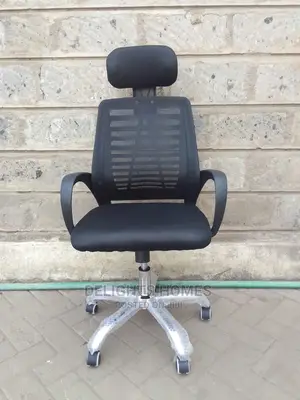 Swivel Computer Seat