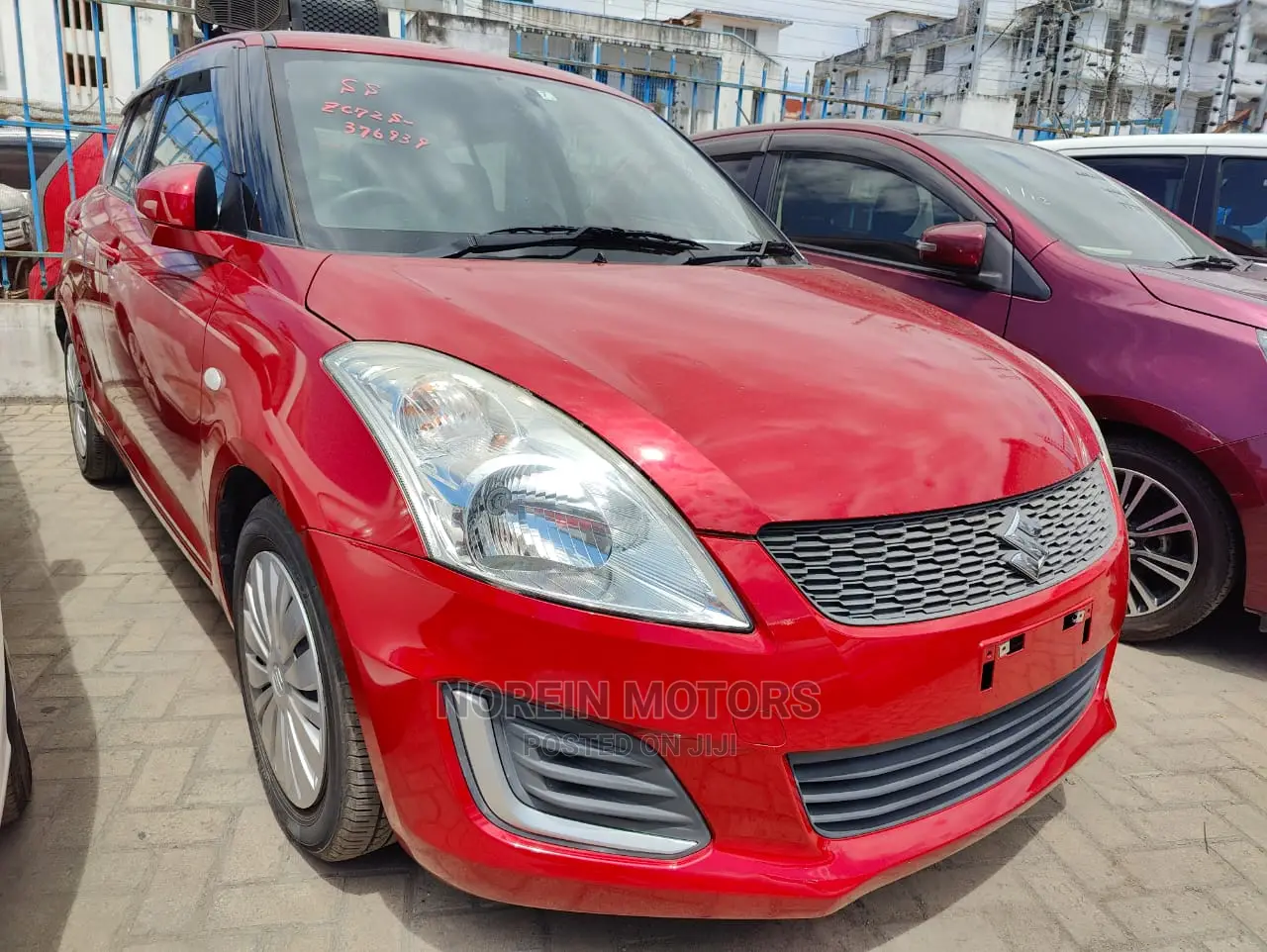 Suzuki Swift 2016 Red