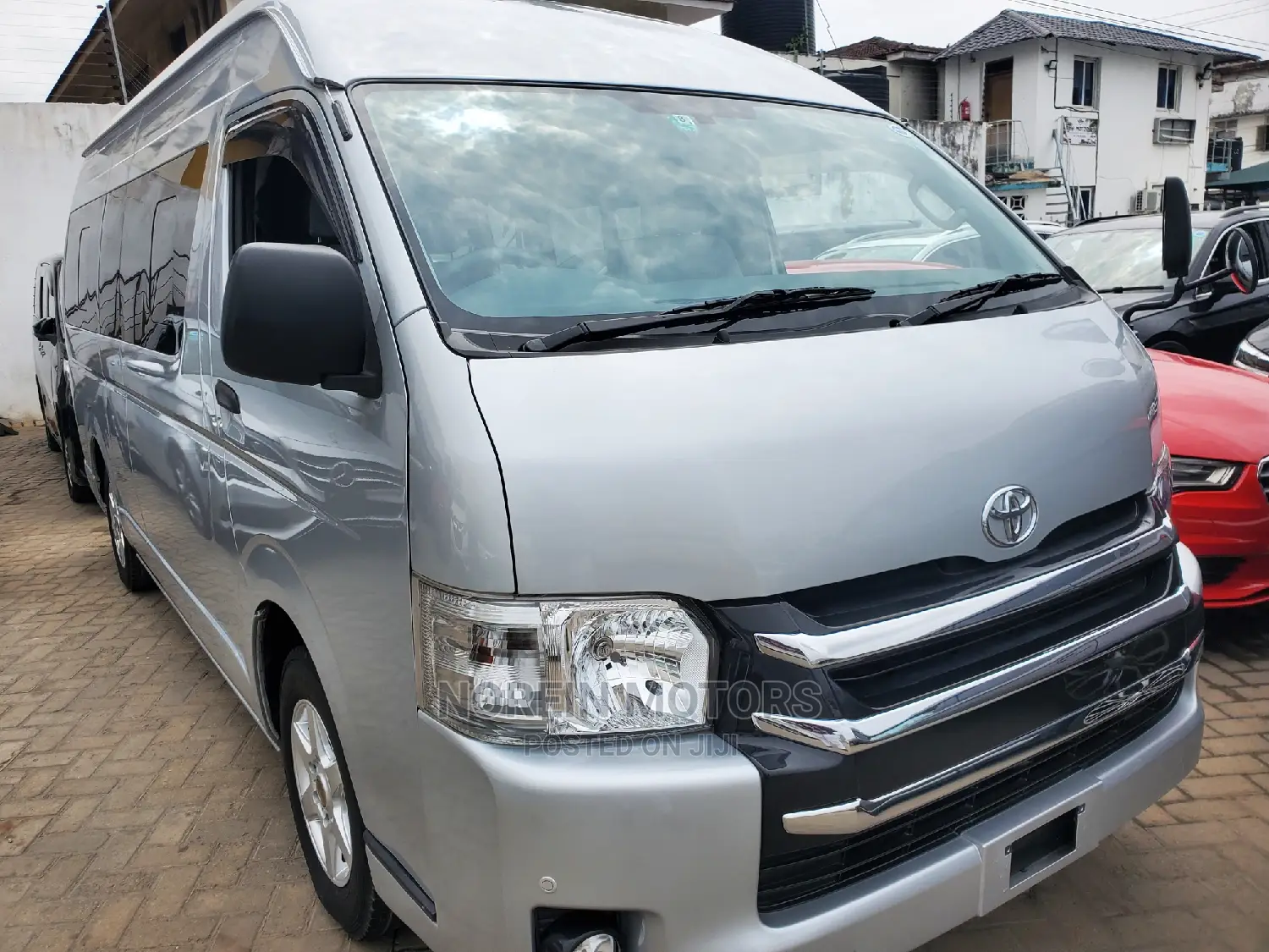 Toyota HiAce 2018 Silver