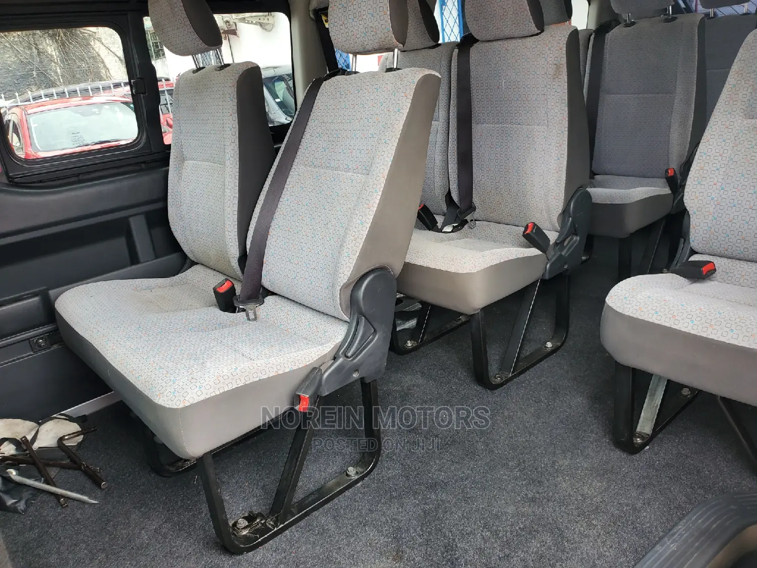 Toyota HiAce 2018 Silver