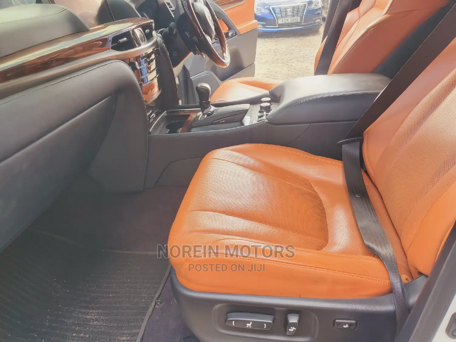 Lexus LX 2016 White