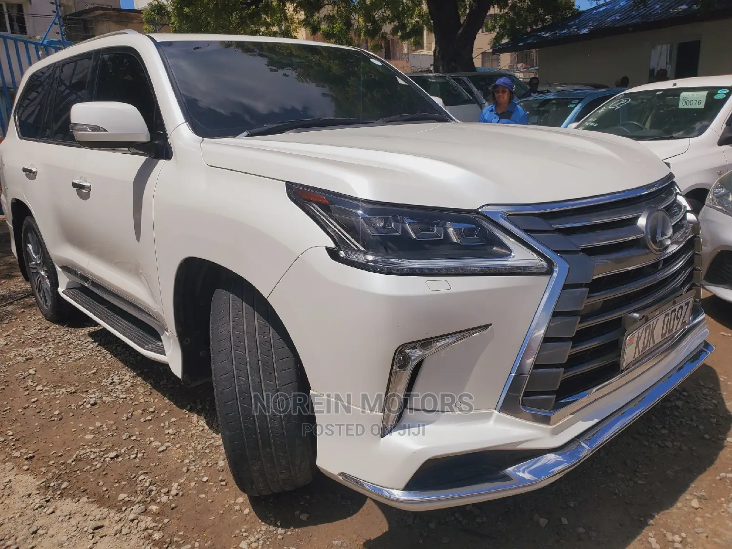 Lexus LX 2016 White