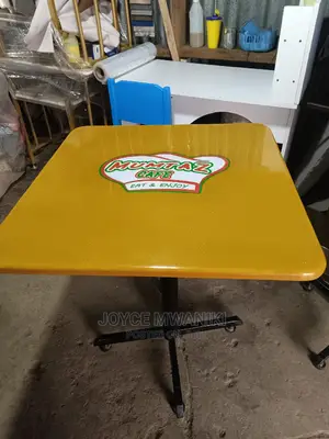 Restaurant Marble Table Mastered Yellow