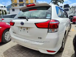 Toyota Corolla Fielder 2016 Pearl