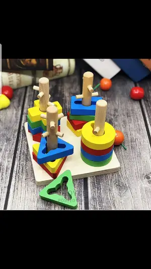 Geometric 4 Column Set Wooden Toy