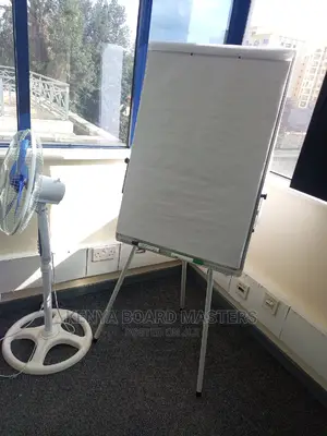 Flip Chart Board With Flipchart Papers. Flip Chart Stand
