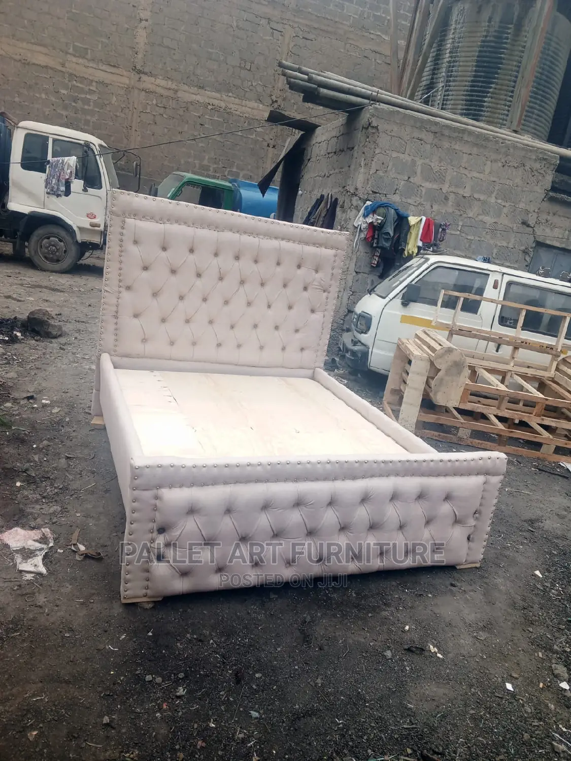 Chester Bed