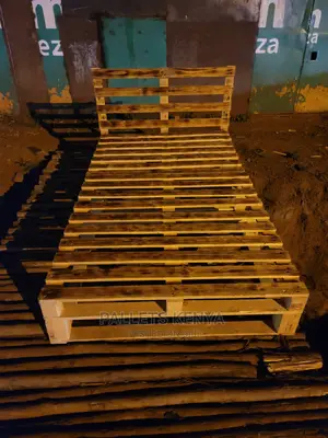 4*6 Pallet Bed- Detachable (Wfb)