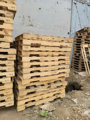 Wood Pallets- (Shdi;)