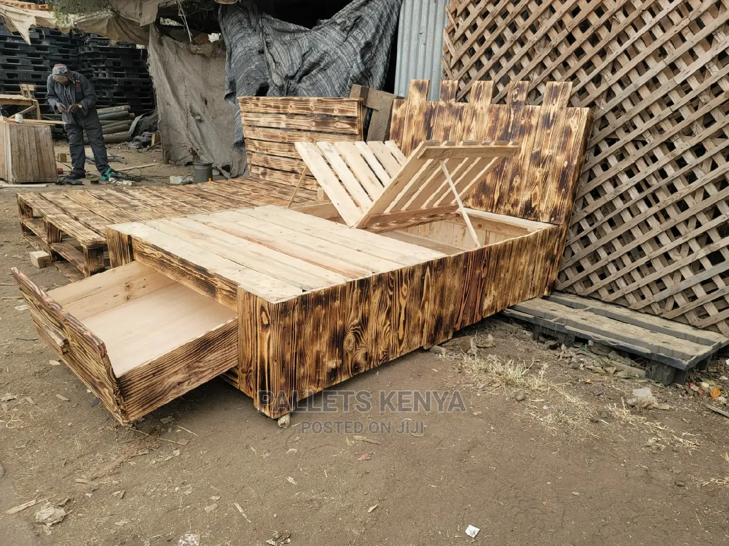 4*6 Pallet Bed- With Additional Storage(BGW)