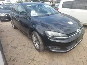 Volkswagen Golf TSI SE 4-Door FWD 2017 Black