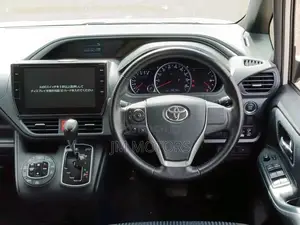 Toyota Voxy 2016 White