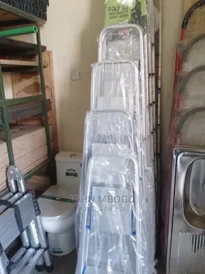 Step Ladders/ Type A