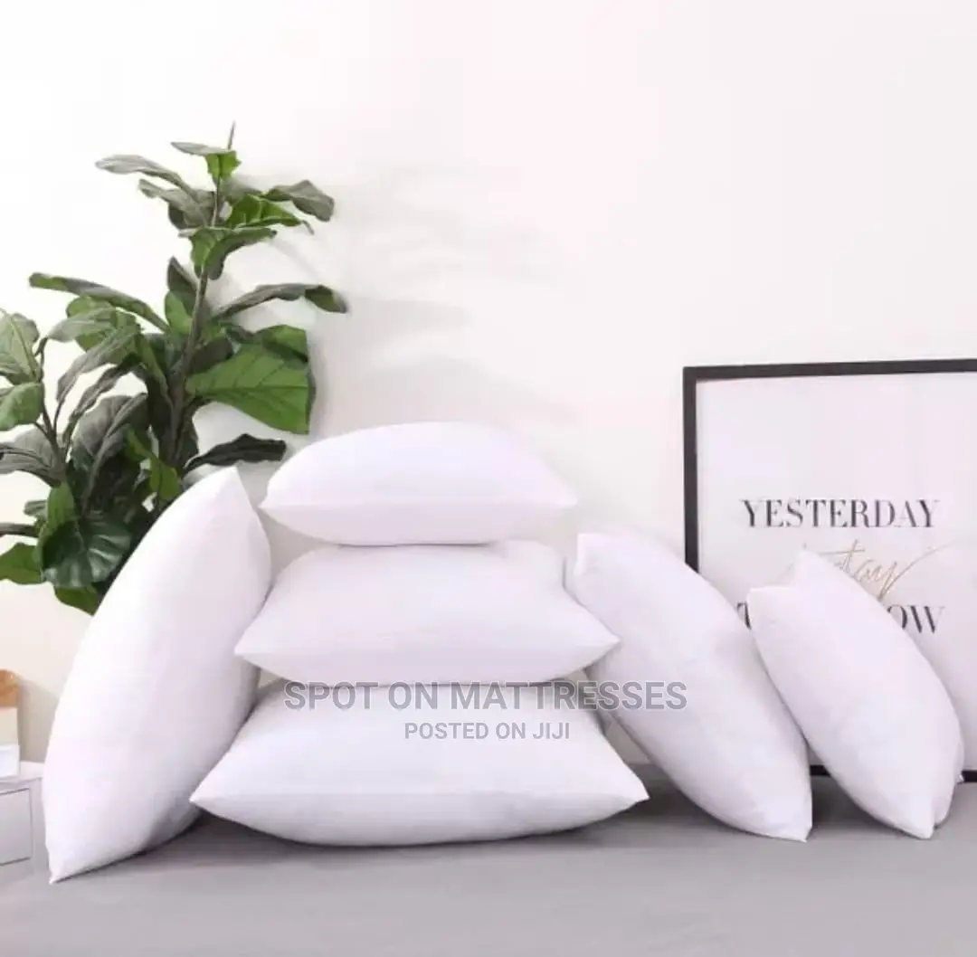 Throw Pillows (18×18)