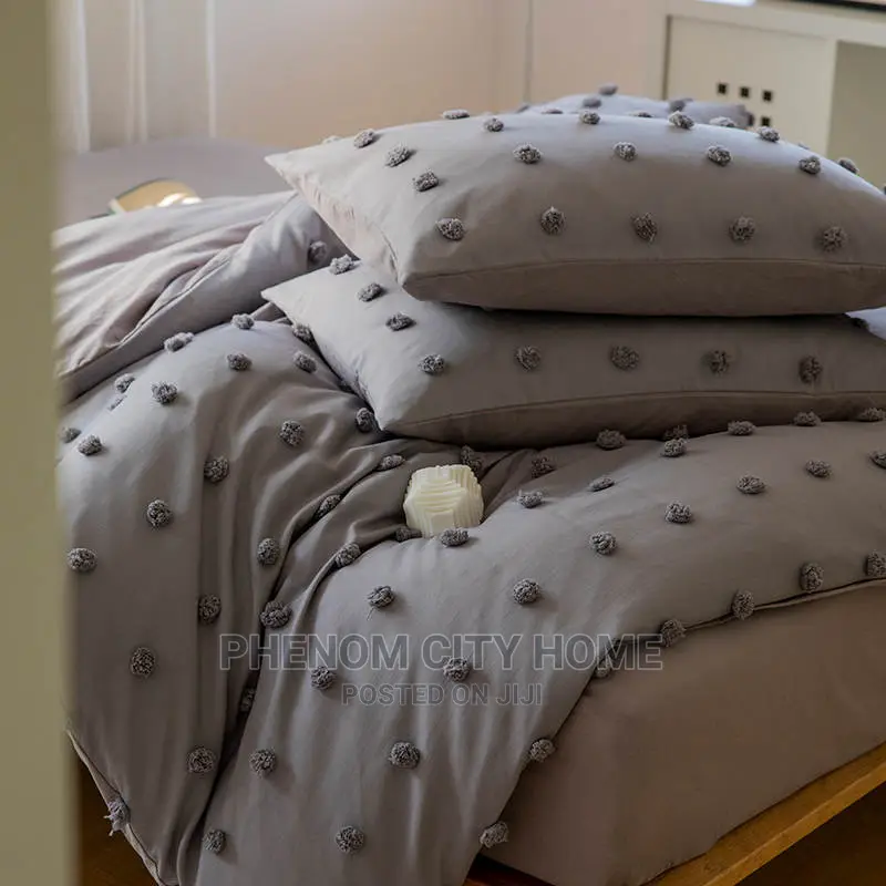 Luxury Tufted Dot Design Duvet Covers