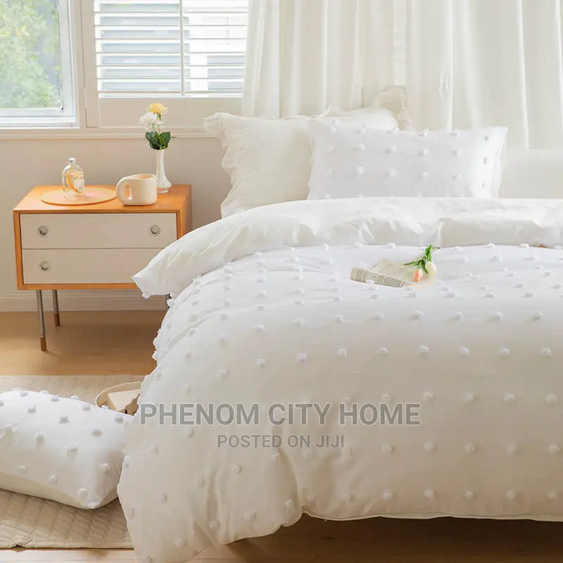 Luxury Tufted Dot Design Duvet Covers