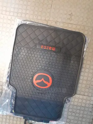 Mazda Floor Mats. (Universal 5PCS Floor Mats)