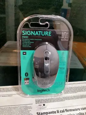 Logitech M650 Mouse