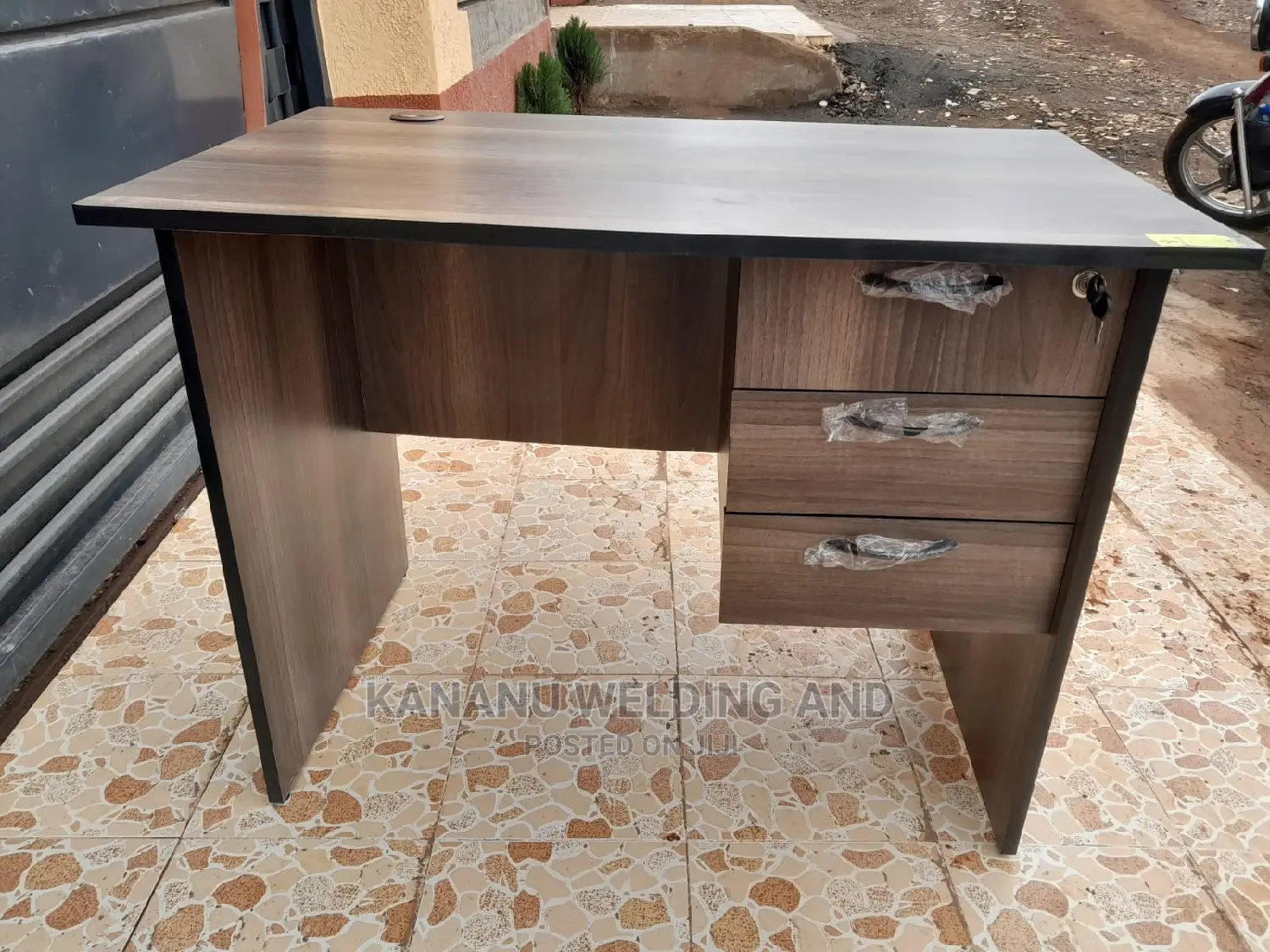 Office Desk