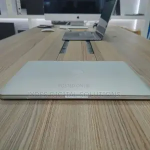 Laptop Apple MacBook Pro 2015 8GB Intel Core I5 SSD 256GB