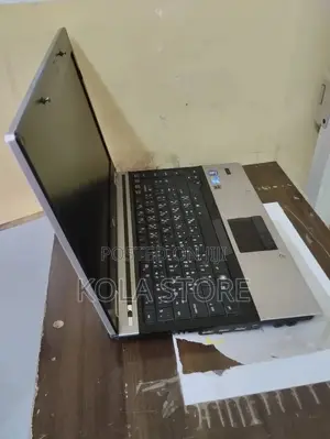 Laptop HP Compaq 8440p 4GB Intel Core I5 HDD 500GB