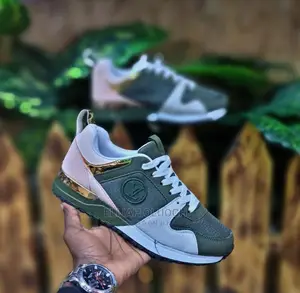 Louis Vuitton Sneakers
