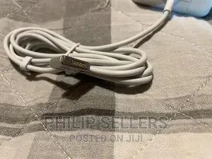Apple Genuine 45W Magsafe 2 A1436 Power Adapter for Macbook