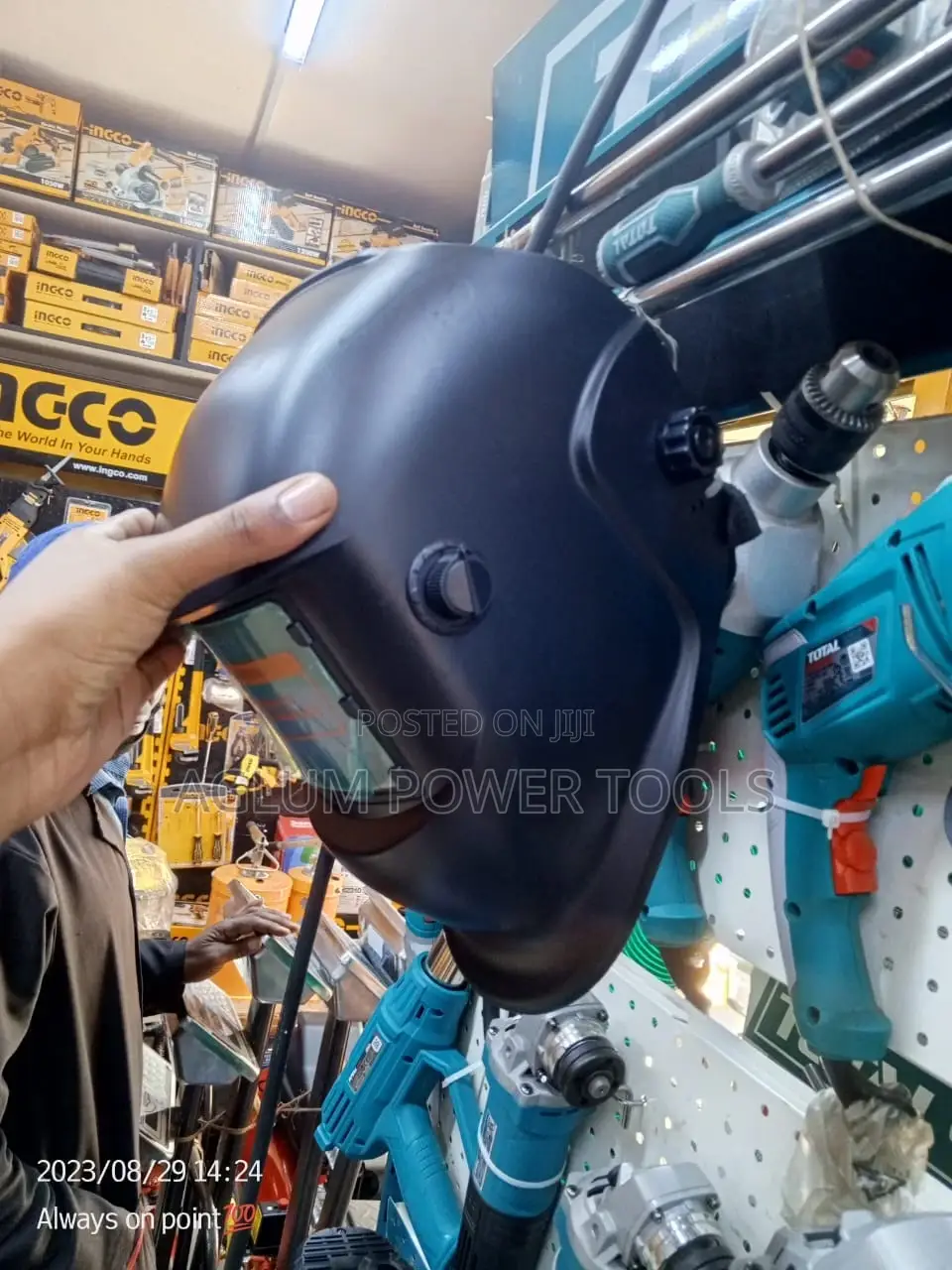 Auto Darkening Welding Helmet