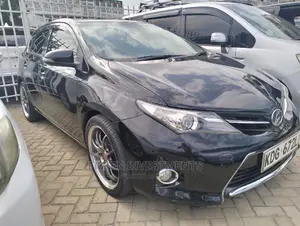 Toyota Auris 2014 Black