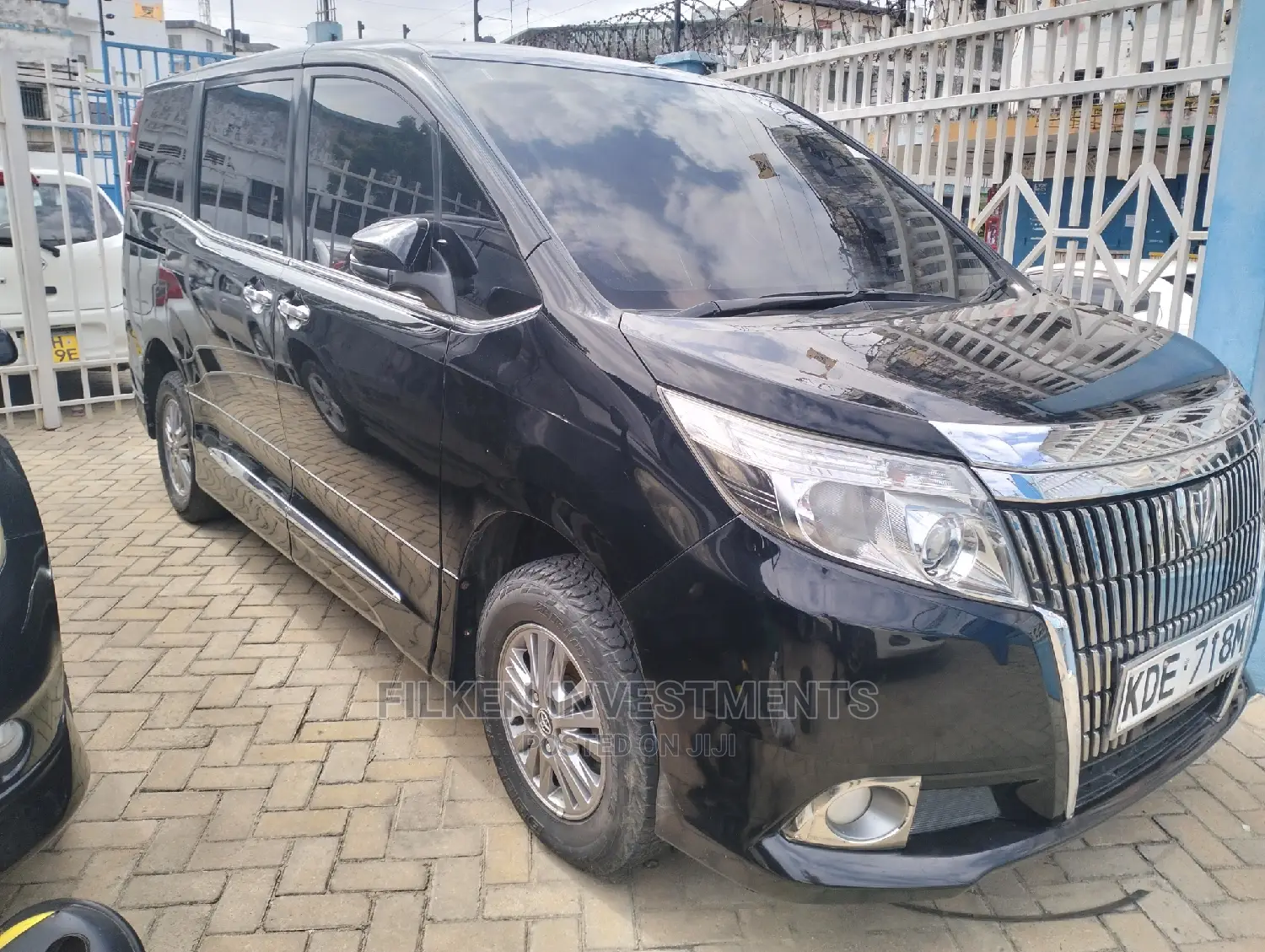 Toyota Voxy 2014 Black