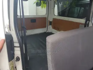Toyota HiAce 2016 White