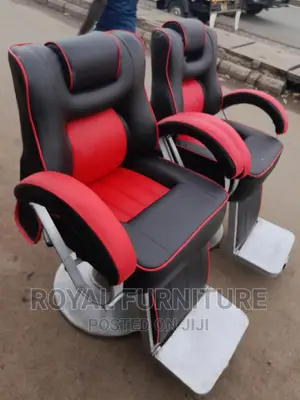 Kinyozi Seats Black/Red