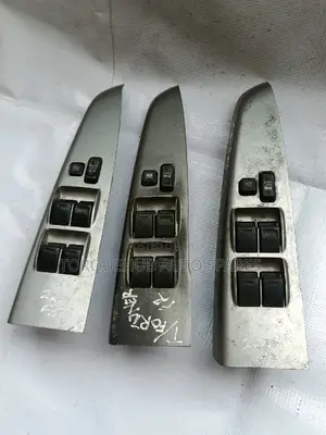 Toyota Fortuner Hilux/2kd Main Door Switch